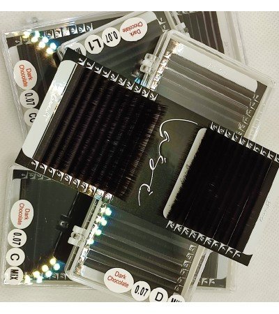 0,07mm "Lase" Brown Volume eyelash extensions