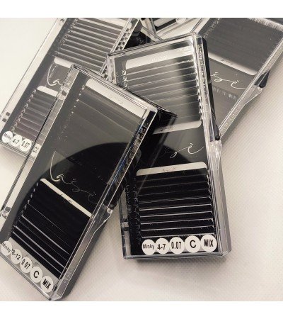 "Lase" Minky 0,07mm the RICHEST BLACK volume eyelash extensions